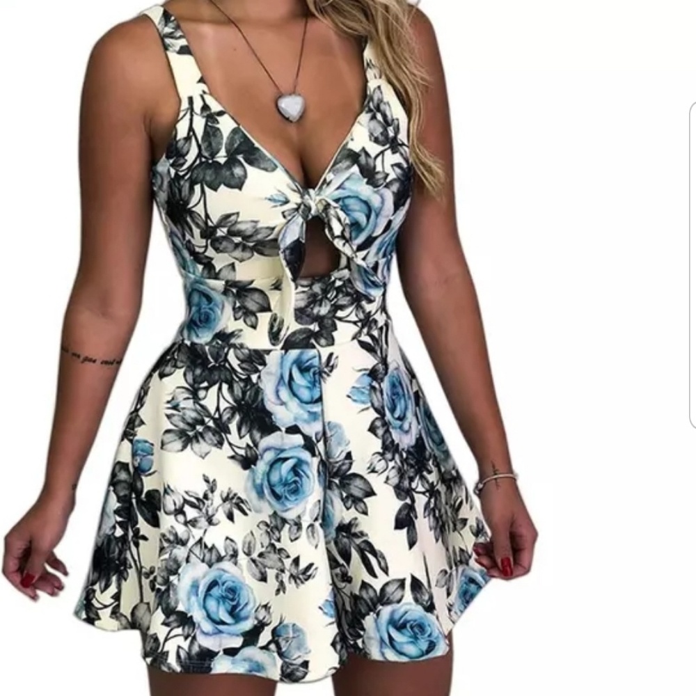 Sexy Floral Tie Front Romper